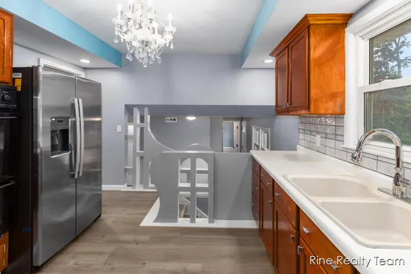 $229,900 | 2200 Rossiter Place, Lansing, MI 48911