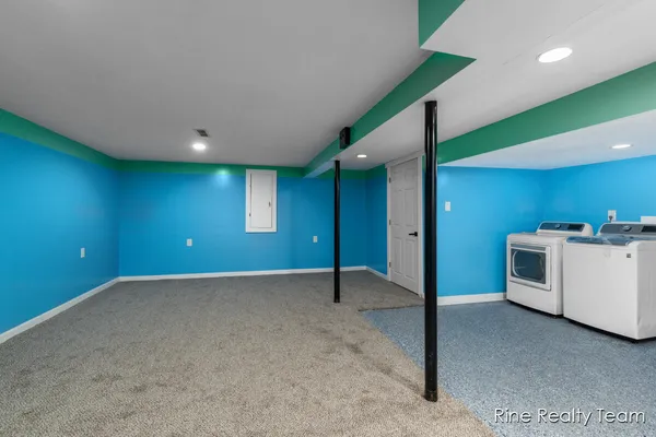 $229,900 | 2200 Rossiter Place, Lansing, MI 48911