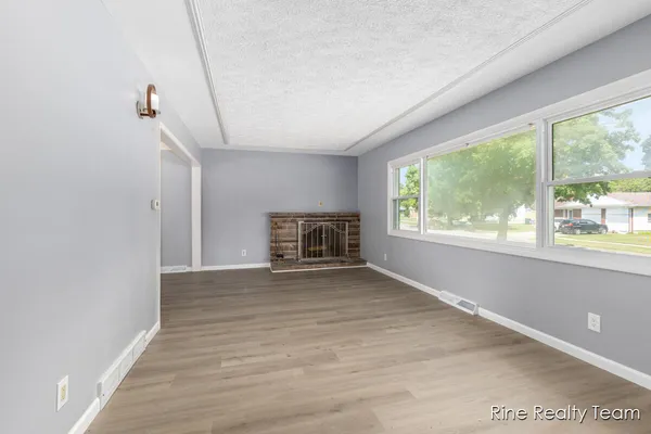 $229,900 | 2200 Rossiter Place, Lansing, MI 48911