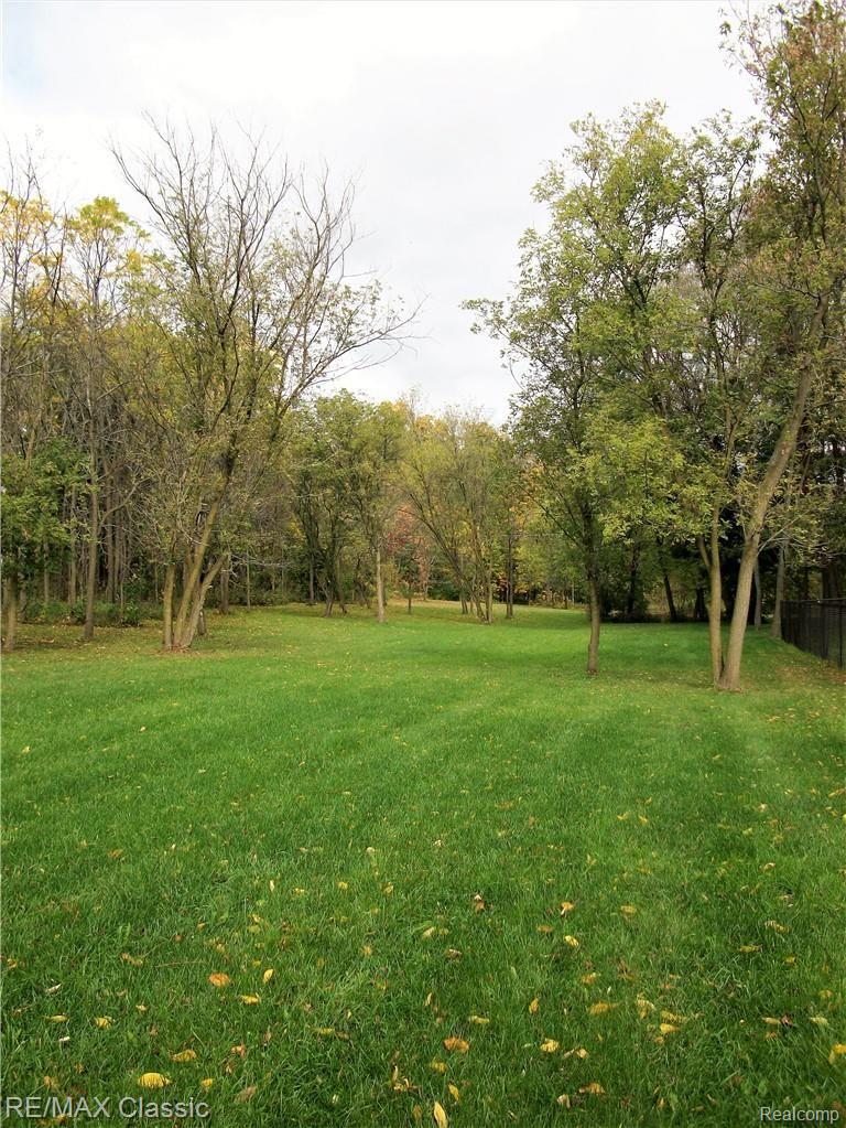 7679 Kearney Road Whitmore Lake, MI 48189 - Photo 10 of 68 103_2844.jpg