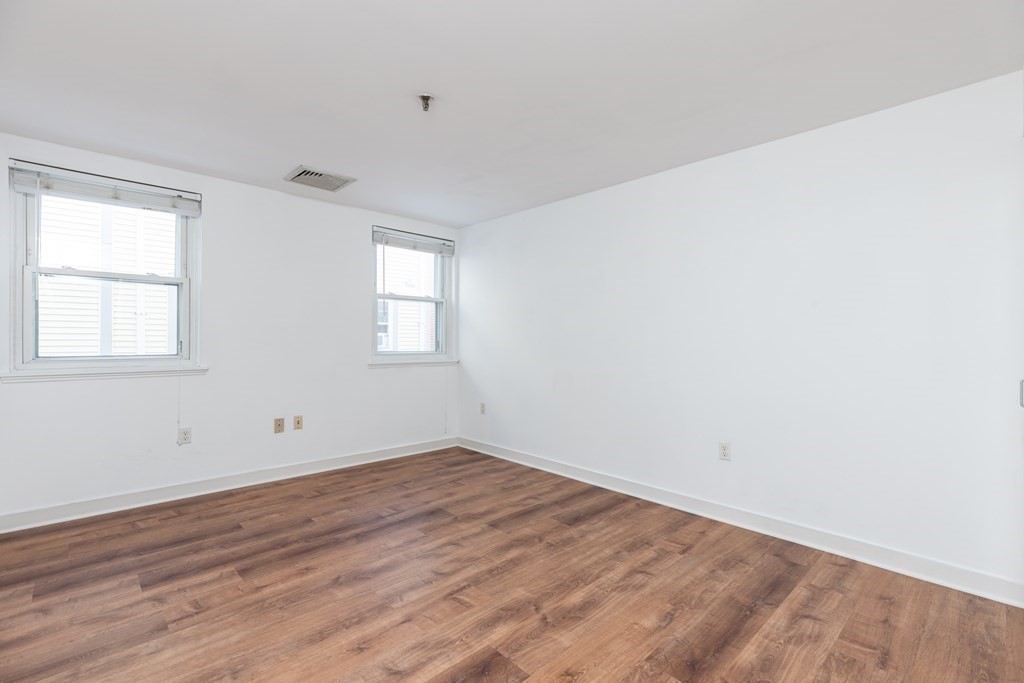 126 Tudor Street, Unit F Boston, MA 02127 - Photo 9 of 21