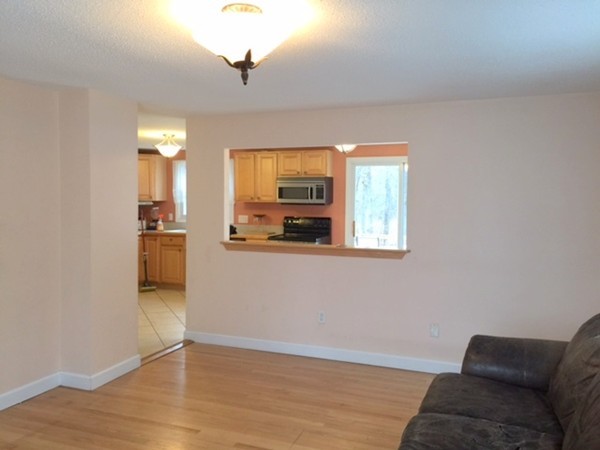 15 Bam Forth Road Springfield, MA 01128 - Photo 5 of 30