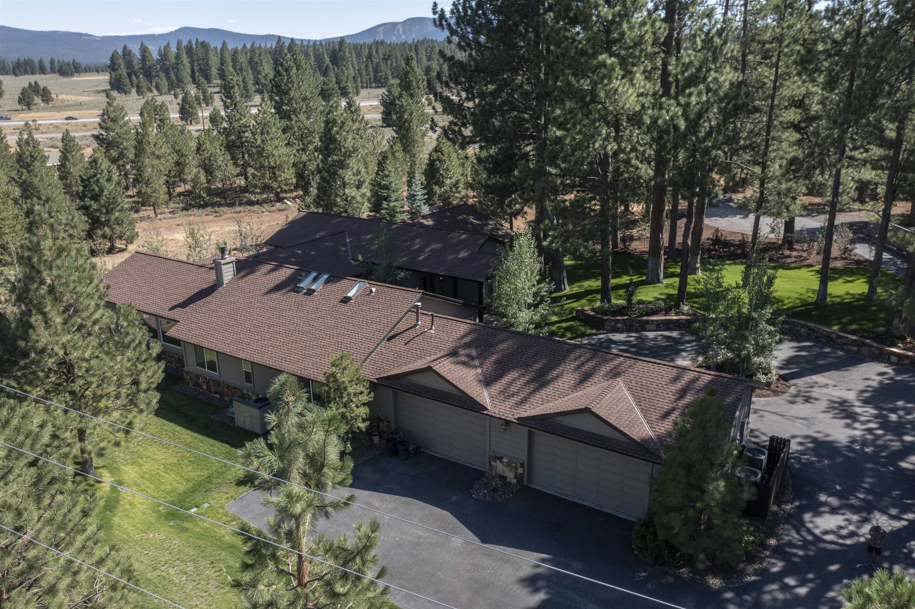 11939 Dove Terrace Truckee, CA 96161 - Photo 25 of 28 a view of a house with a yard and street