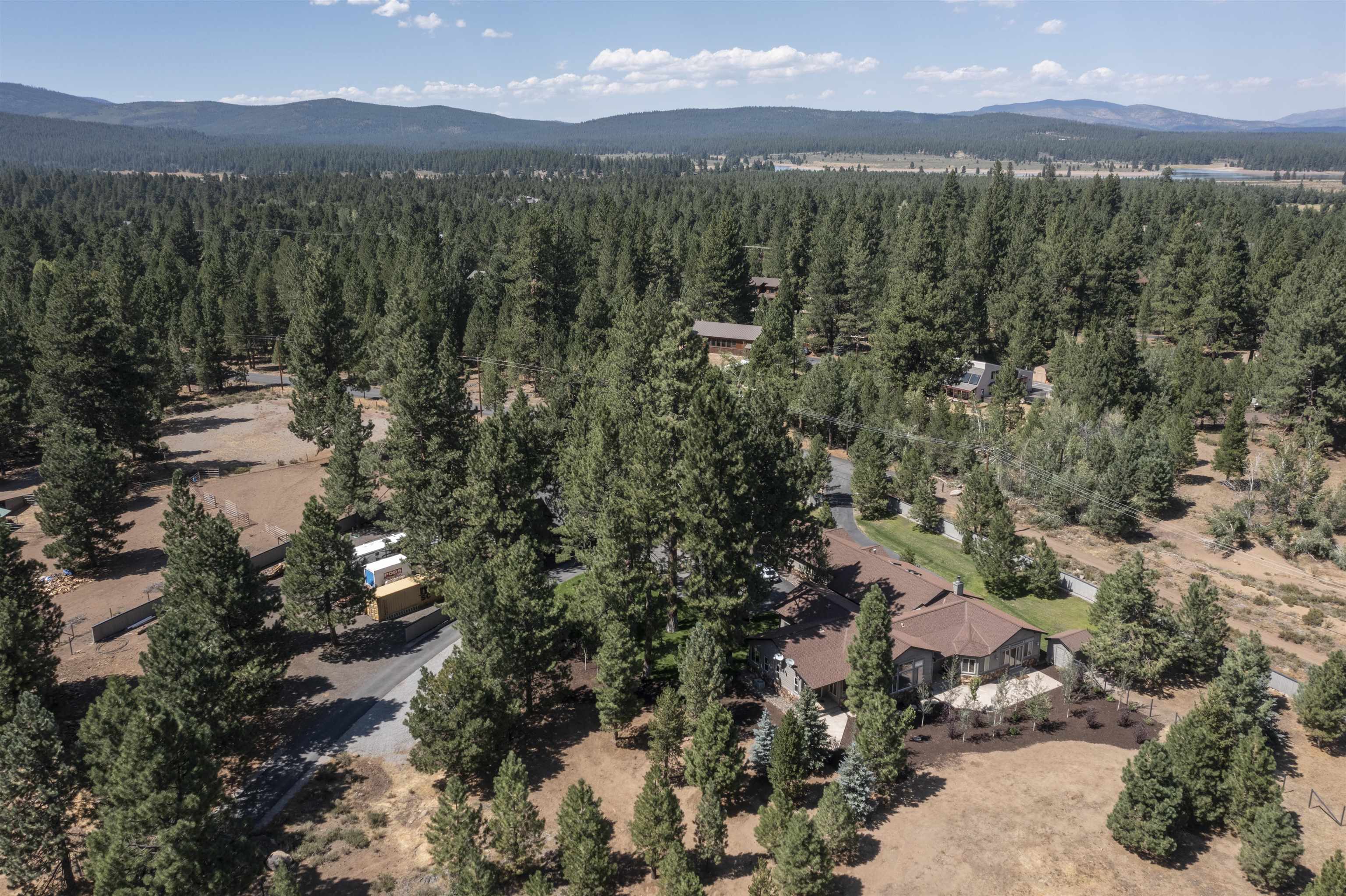 11939 Dove Terrace Truckee, CA 96161 - Photo 27 of 28 a view of outdoor space and city view