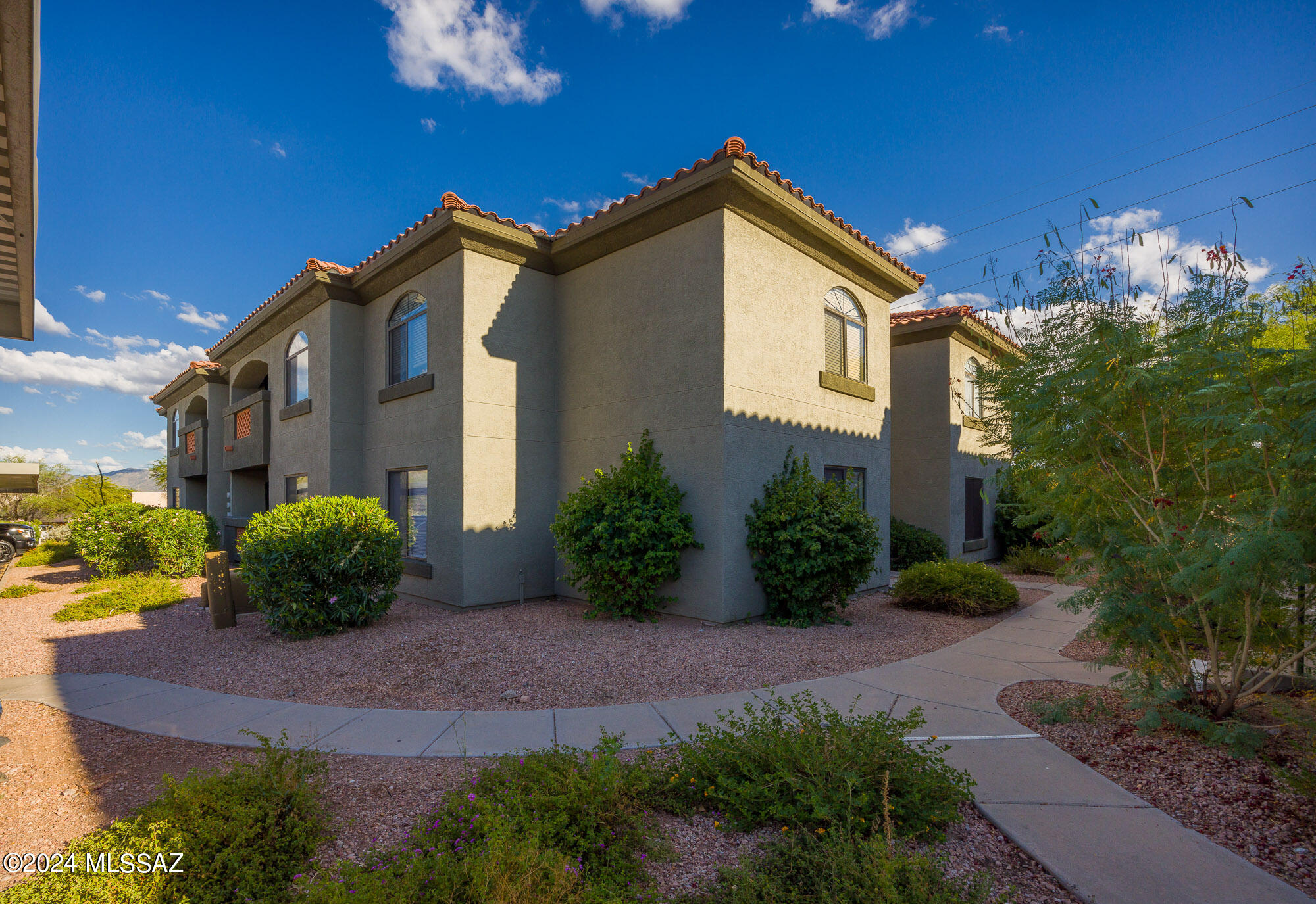 5751 North Kolb Road, Unit 24103 Tucson, AZ 85750 - Photo 2 of 17