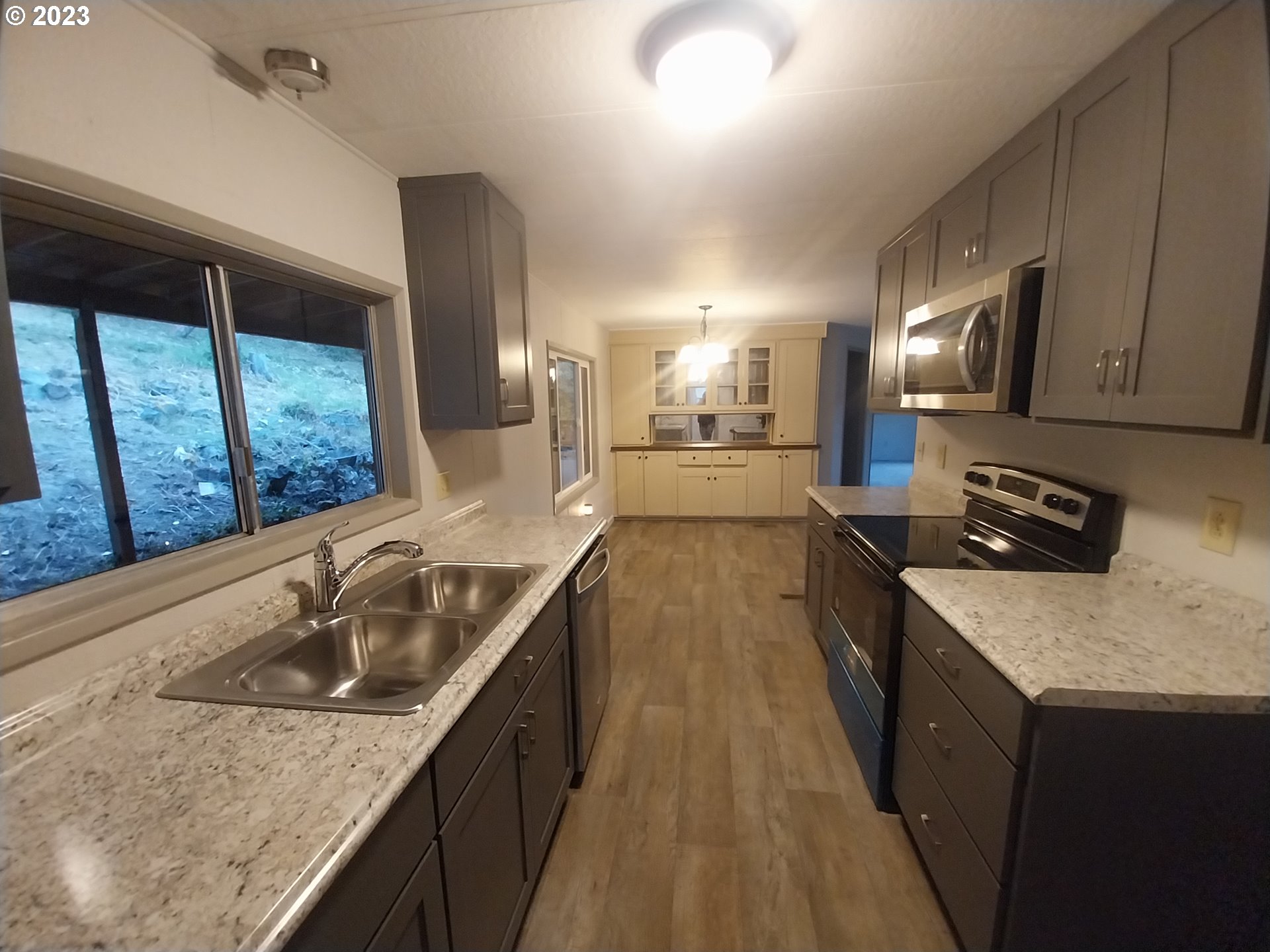 4024 Hooker Road Roseburg, OR 97470 - Photo 8 of 20 Gallery Image 8