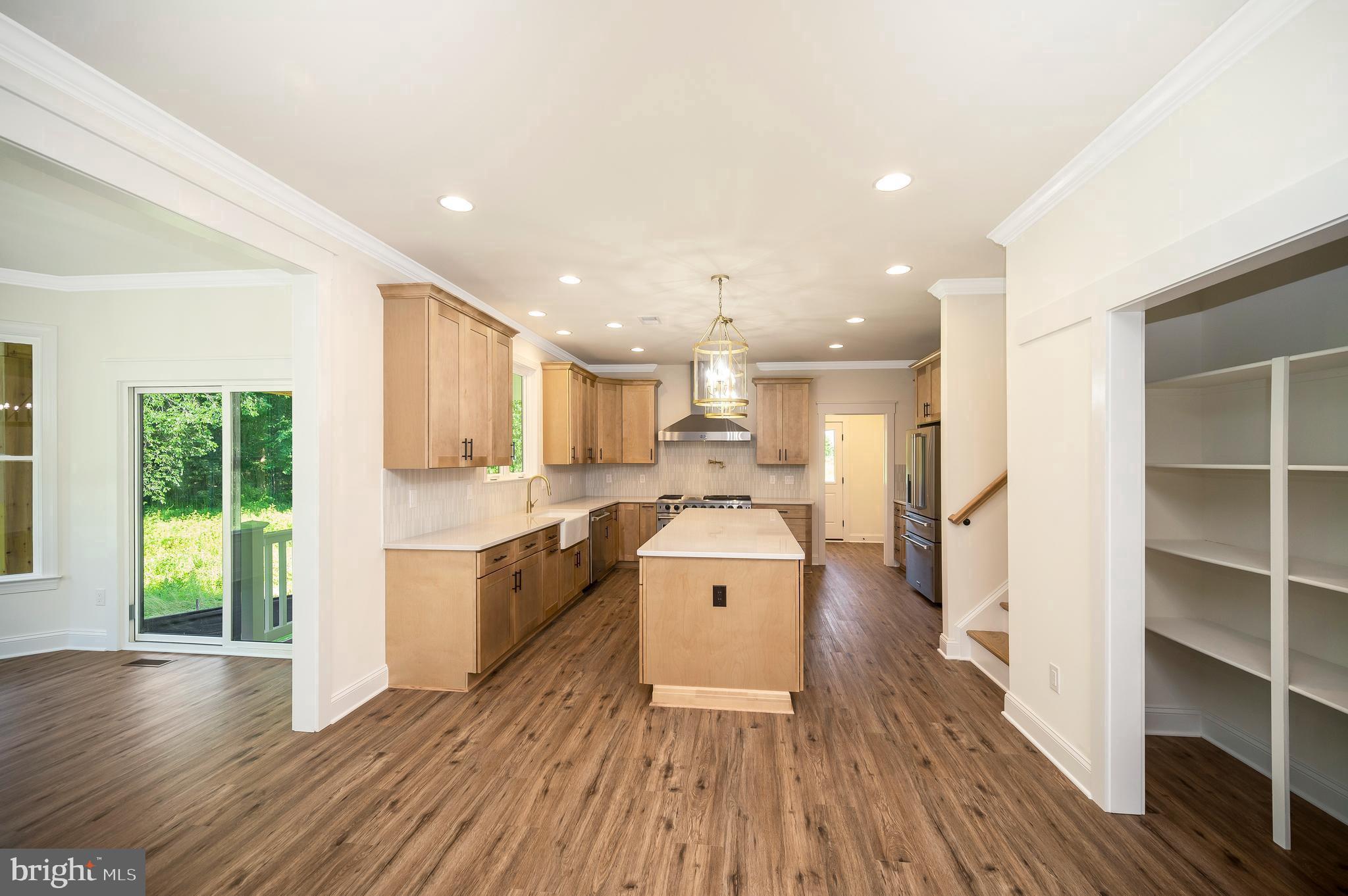 13208 Bristow Road Nokesville, VA 20181 - Photo 13 of 58 Spacious kitchen with modern elegance.