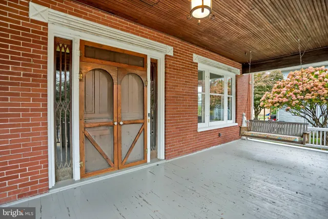 a view of an entryway