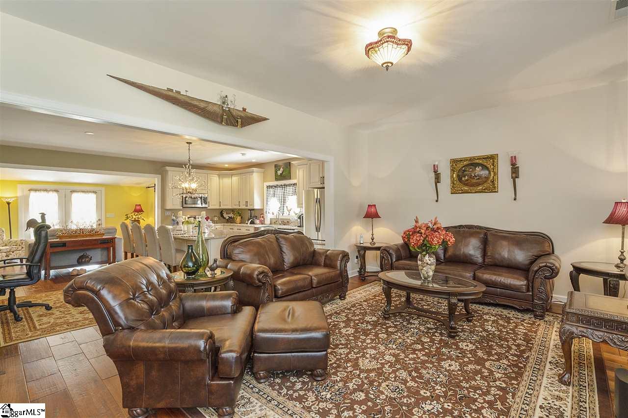312 Casey Road Woodruff, SC 29388 - Photo 2 of 36 Gallery Image 2