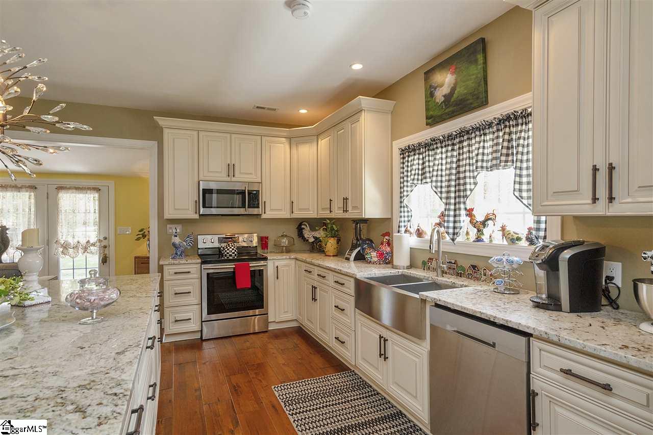 312 Casey Road Woodruff, SC 29388 - Photo 3 of 36 Gallery Image 3