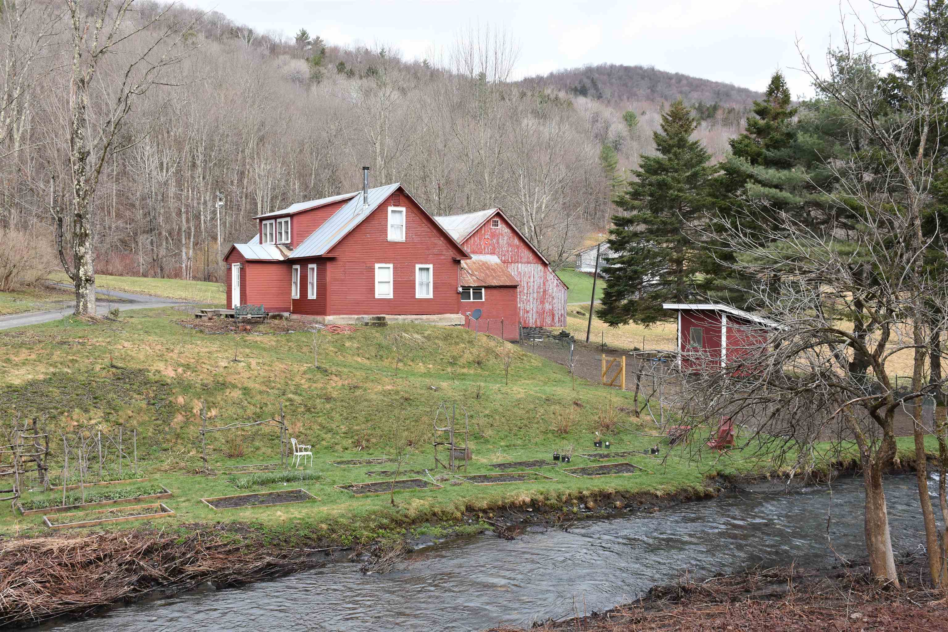 46 Ladd Road Roxbury, VT 05663 - Photo 1 of 40