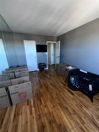 $3,000 | 20 Wendell Street, Unit 19E, Hempstead, NY 11550