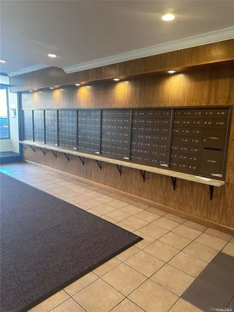 $3,000 | 20 Wendell Street, Unit 19E, Hempstead, NY 11550