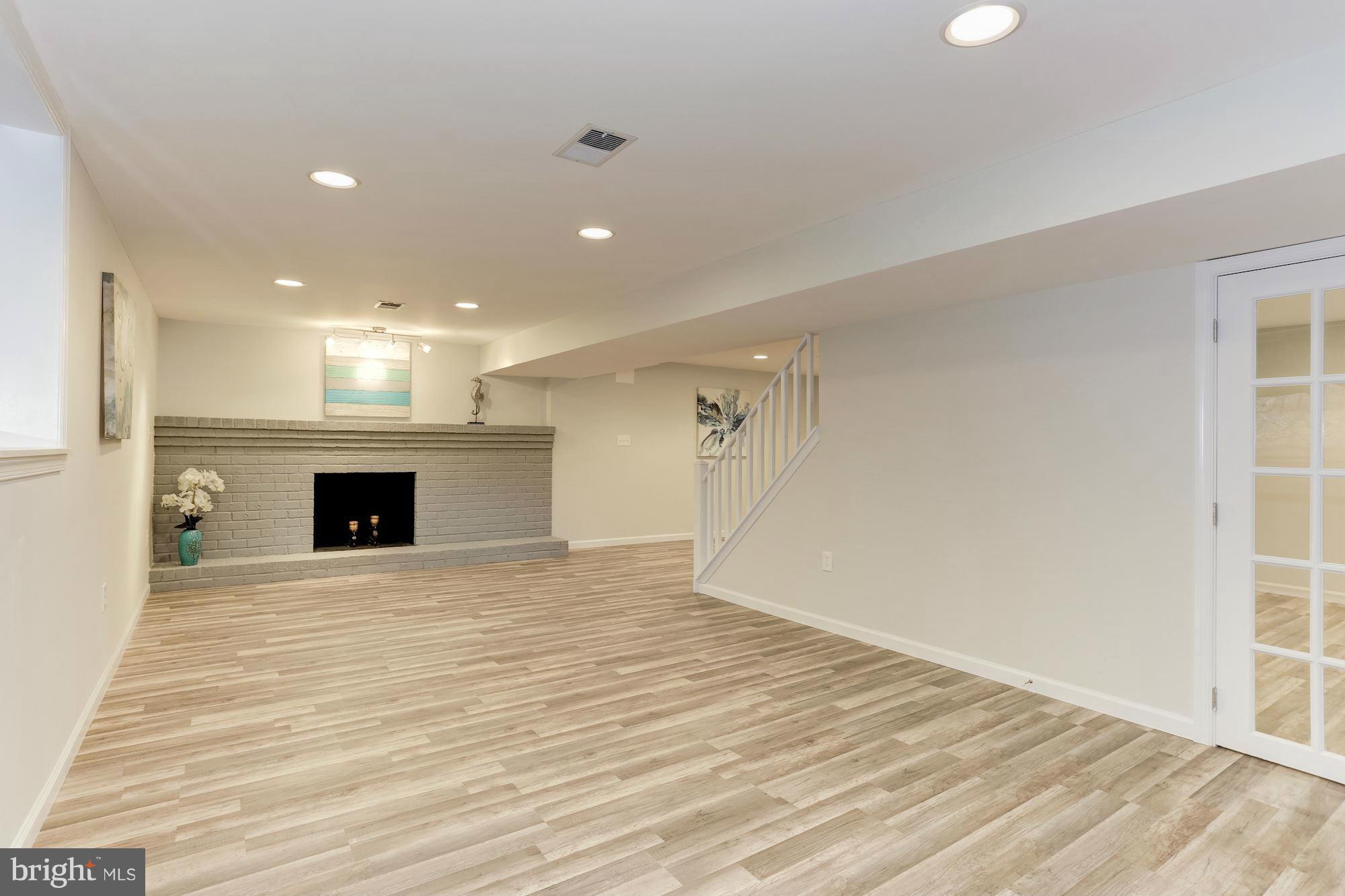 11705 Butlers Branch Road Clinton, MD 20735 - Photo 21 of 29 Family Room