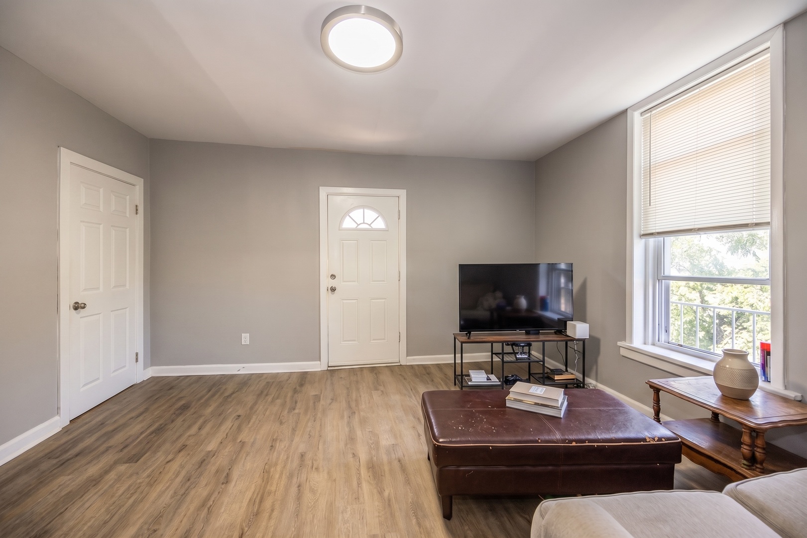 1759 West 21st Street Chicago, IL 60608 - Photo 7 of 38