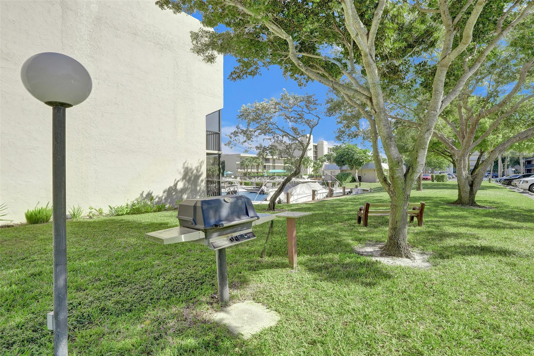 4 Royal Palm Way, Unit 503 Boca Raton, FL 33432 - Photo 32 of 36 a view of a park with large trees