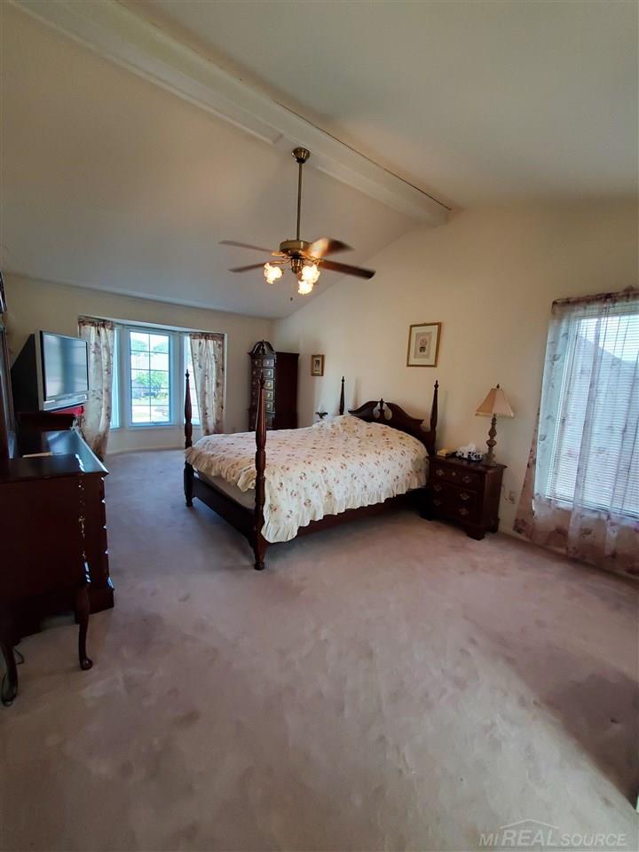 46869 West Ridge Drive Macomb, MI 48044 - Photo 32 of 48 50080942-31.JPG