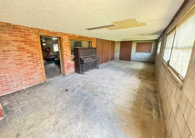 $138,900 | 112 North Charlton Avenue, Boonville, IN 47601