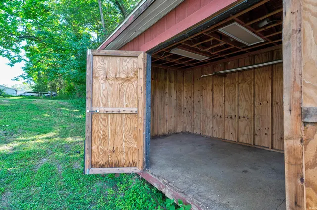 $138,900 | 112 North Charlton Avenue, Boonville, IN 47601