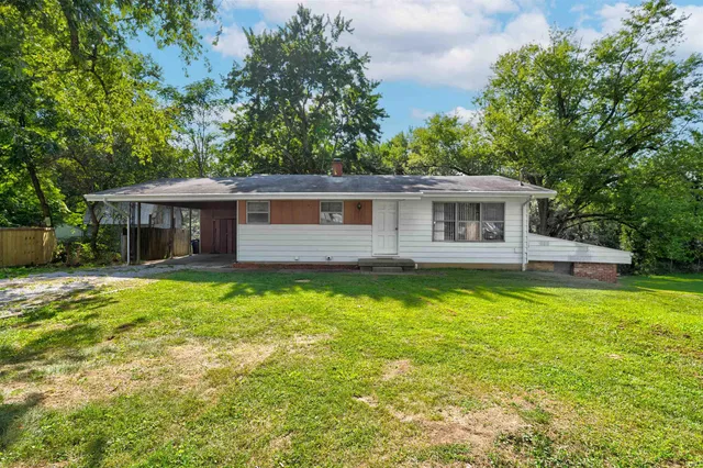 $138,900 | 112 North Charlton Avenue, Boonville, IN 47601