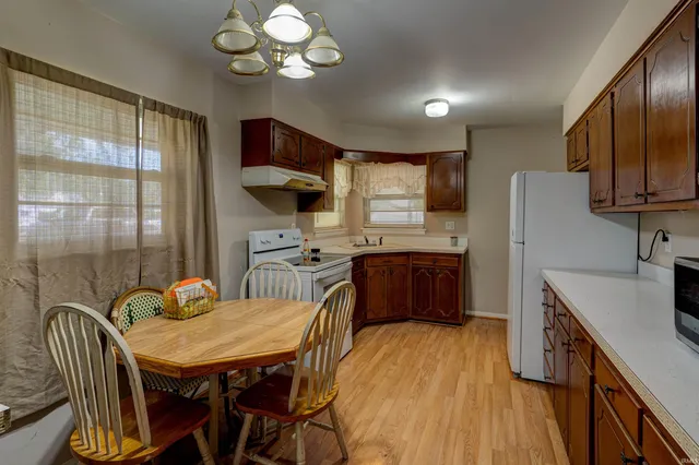 $138,900 | 112 North Charlton Avenue, Boonville, IN 47601