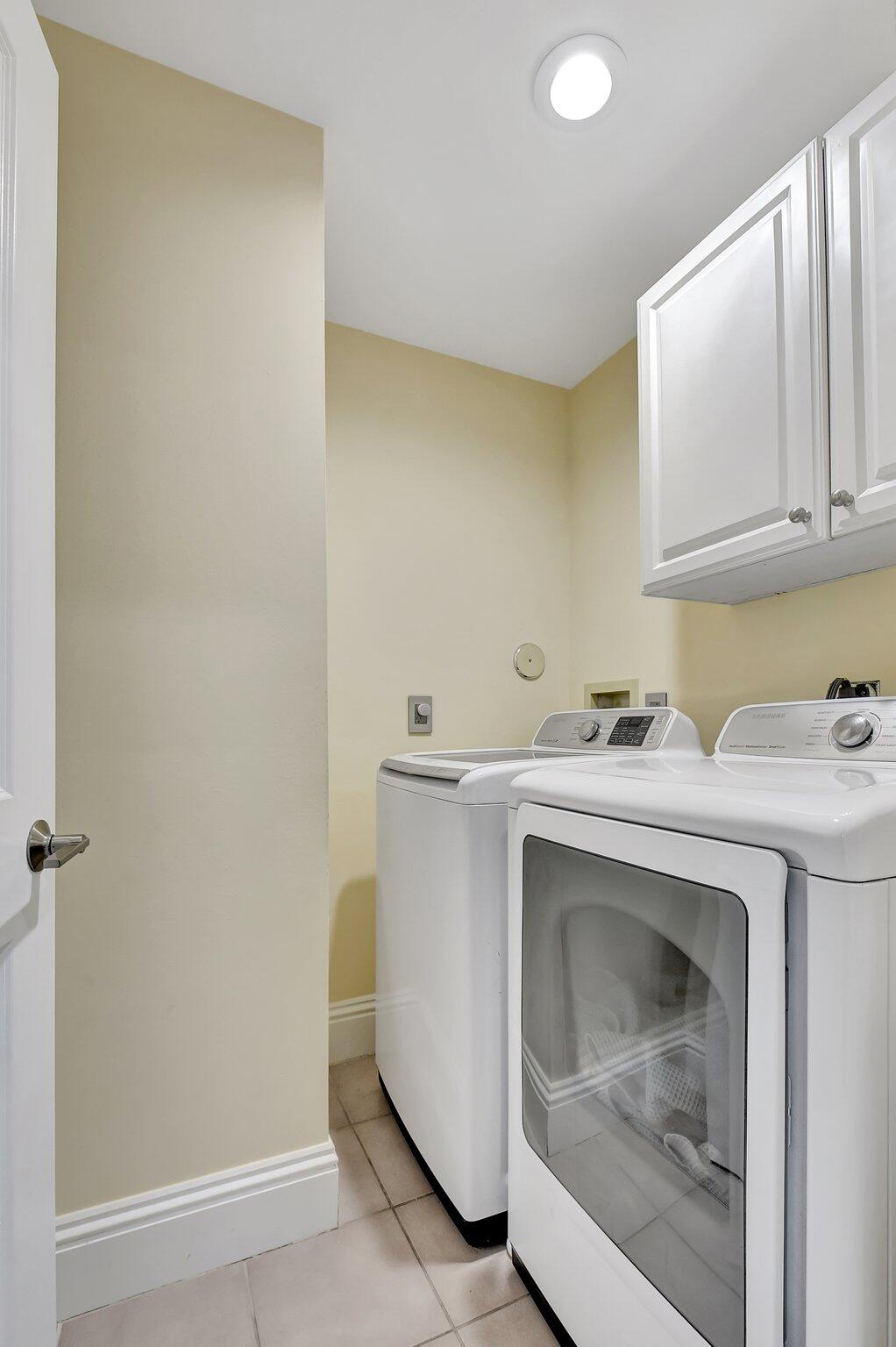 6795 Via Regina Boca Raton, FL 33433 - Photo 35 of 83 a utility room with a sink dryer and washer