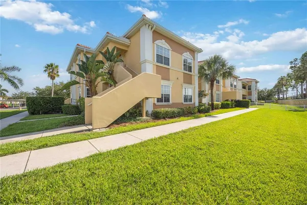 $1,700 | 1195 Villagio Circle, Unit 208, Sarasota, FL 34237