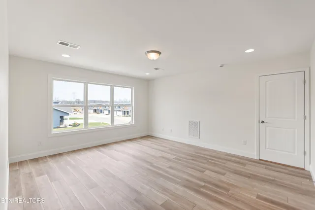 $424,900 | 7330 Whispering Creek Lane, Powell, TN 37849