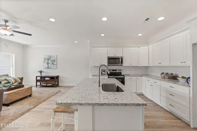 $424,900 | 7330 Whispering Creek Lane, Powell, TN 37849