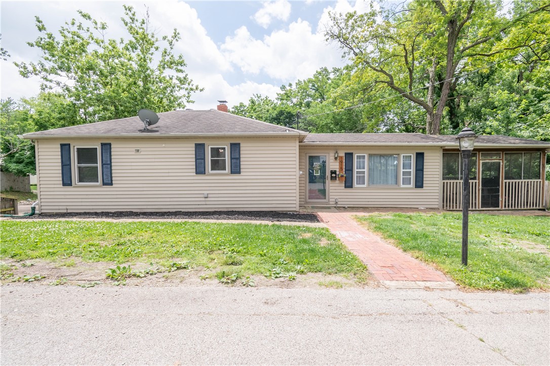 1915 Indiana Court Decatur, IL 62521 - Photo 3 of 20