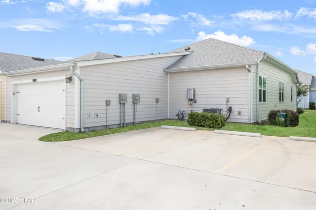 $2,500 | 8678 Weekend Drive, Panama City Beach, FL 32413