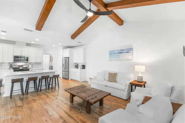 $2,500 | 8678 Weekend Drive, Panama City Beach, FL 32413