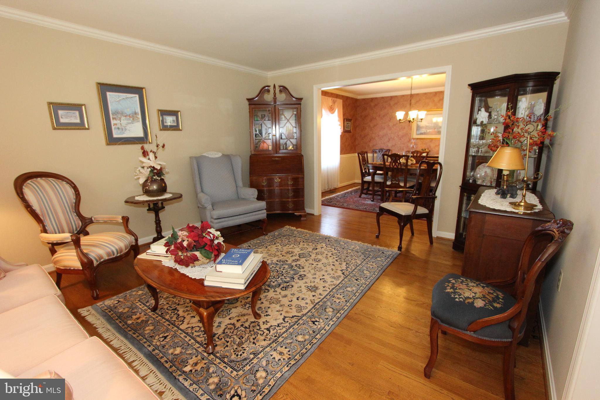 7133 Poole Jones Road Frederick, MD 21702 - Photo 14 of 67 Living room, view 2
