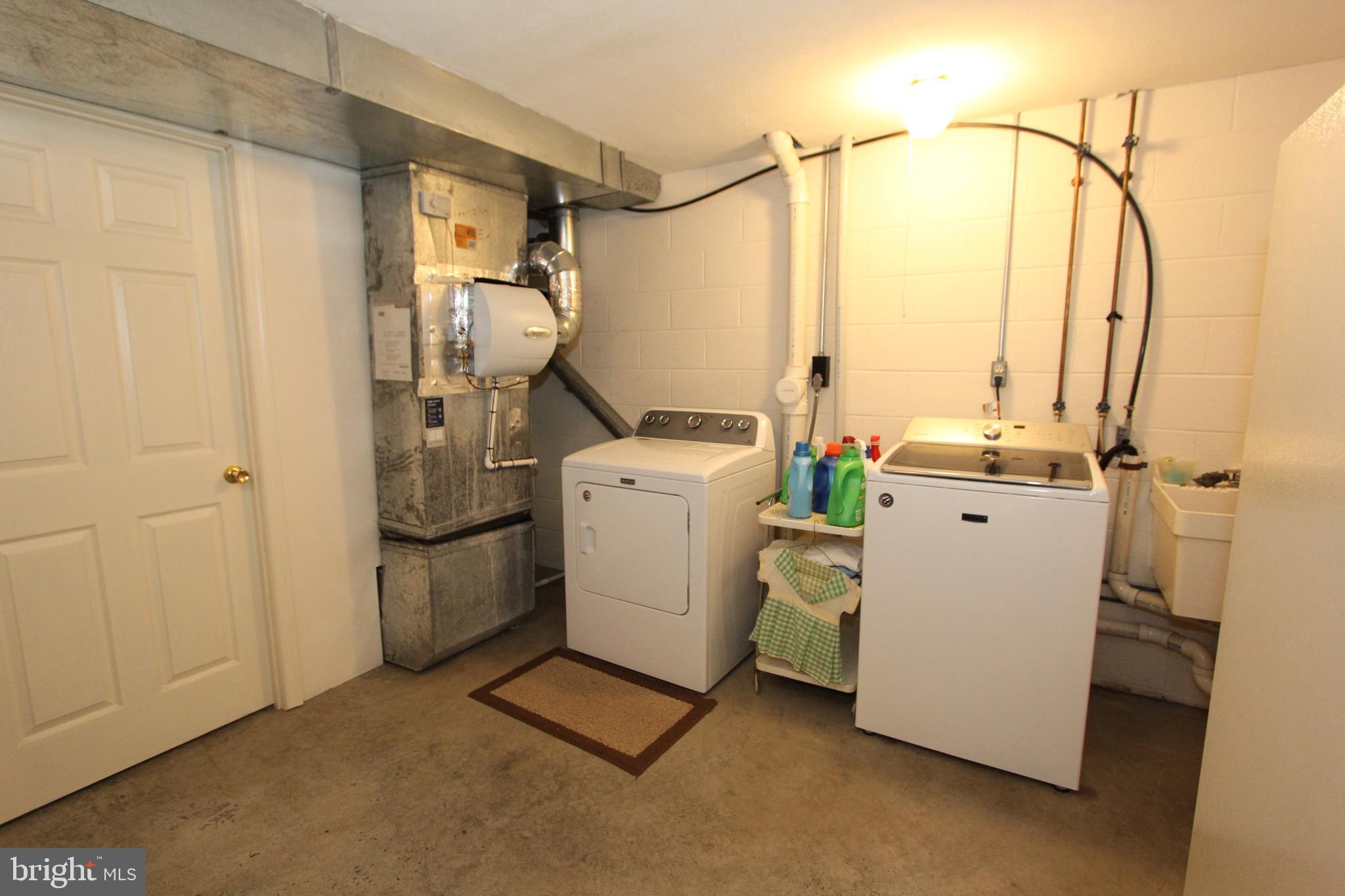 7133 Poole Jones Road Frederick, MD 21702 - Photo 38 of 67 Spacious laundry room
