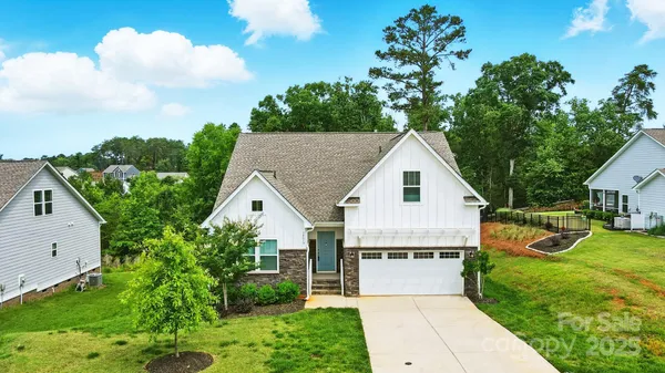 $419,900 | 18619 Mainsail Court, Lancaster, SC 29720