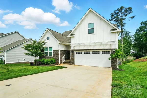 $419,900 | 18619 Mainsail Court, Lancaster, SC 29720