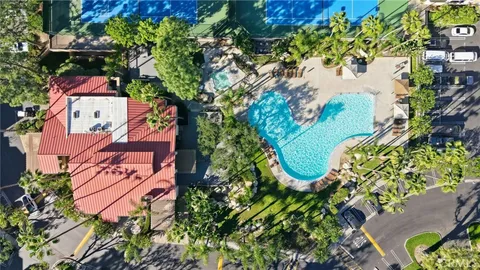 $519,500 | 5525 Canoga Avenue, Unit 129, Woodland Hills, CA 91367