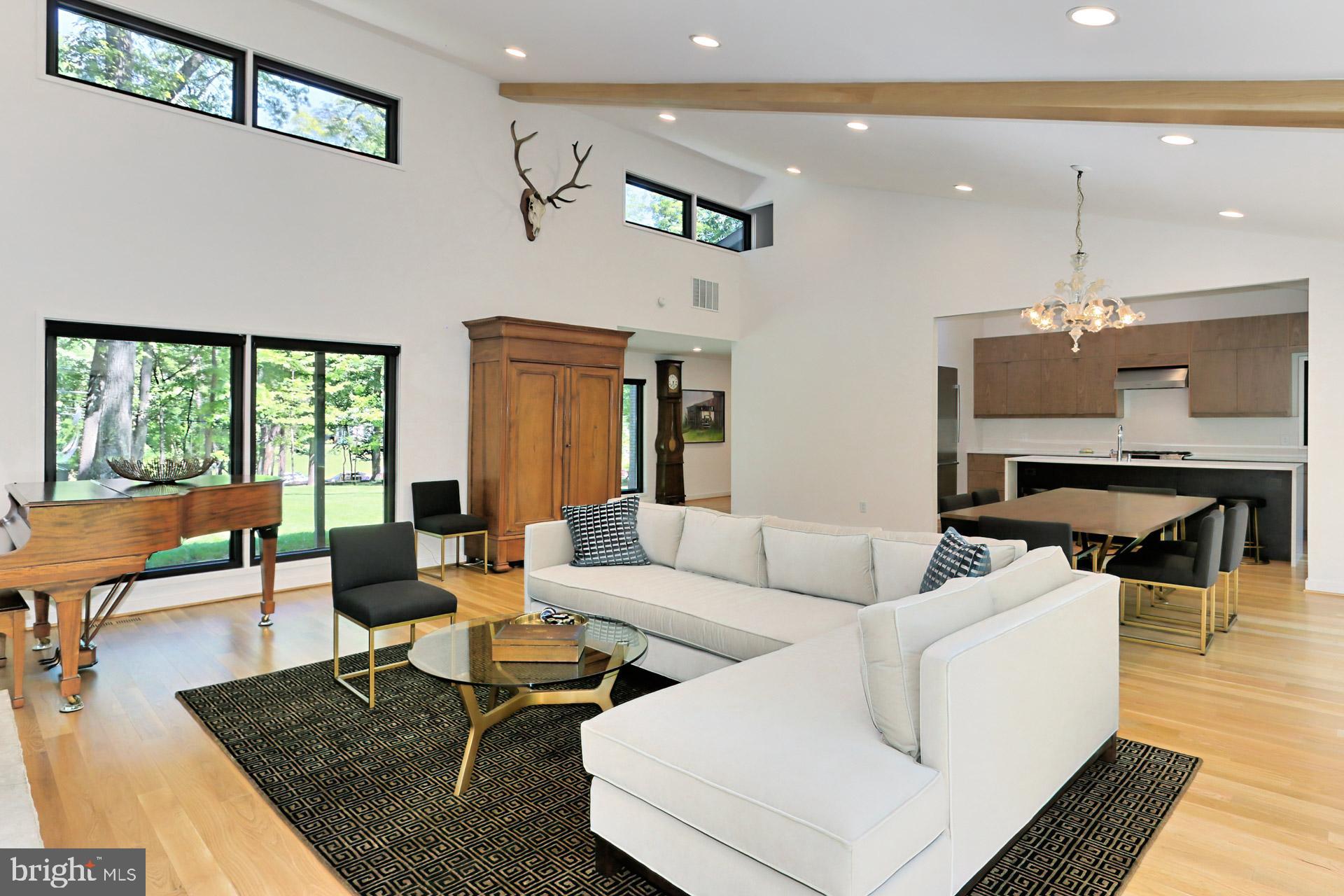 11703 Vale Road Oakton, VA 22124 - Photo 13 of 55 Gallery Image 13