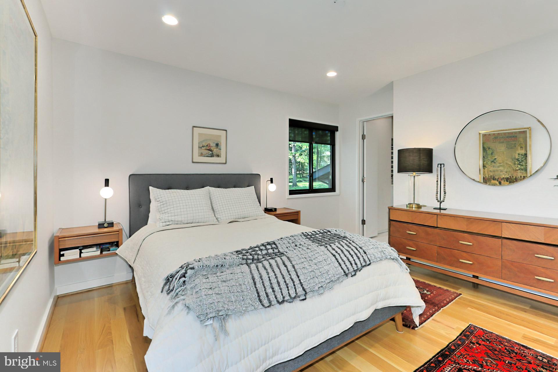 11703 Vale Road Oakton, VA 22124 - Photo 26 of 55 Gallery Image 26