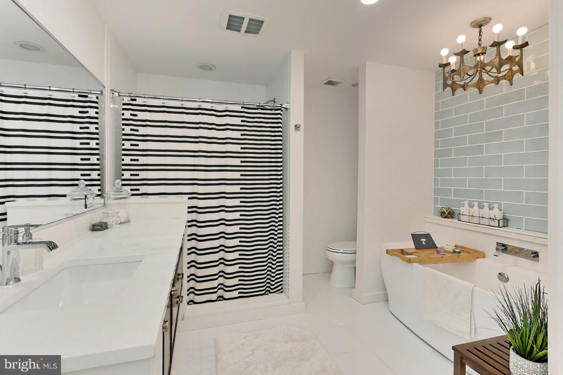 11703 Vale Road Oakton, VA 22124 - Photo 27 of 55 Gallery Image 27