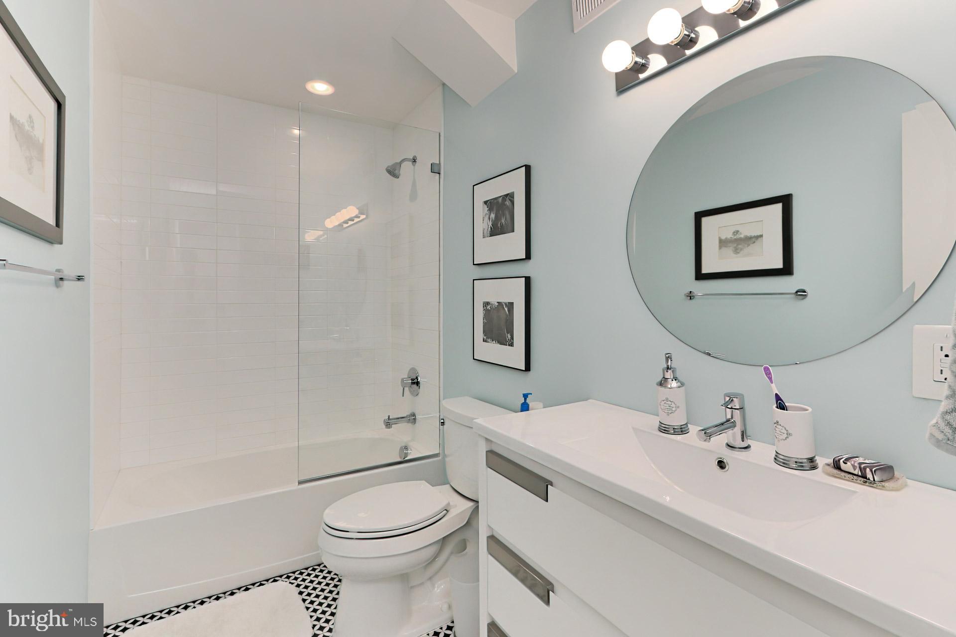 11703 Vale Road Oakton, VA 22124 - Photo 41 of 55 Gallery Image 41