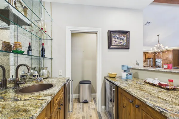 $1,175,000 | 7869 County Road 311, D'Hanis, TX 78850