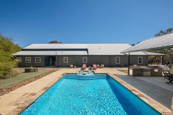 $1,175,000 | 7869 County Road 311, D'Hanis, TX 78850