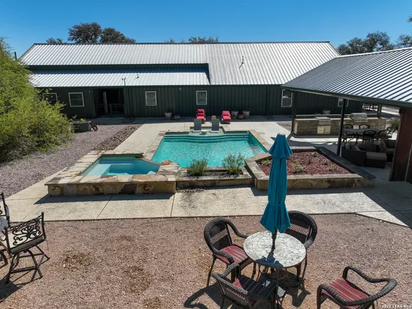 $1,175,000 | 7869 County Road 311, D'Hanis, TX 78850