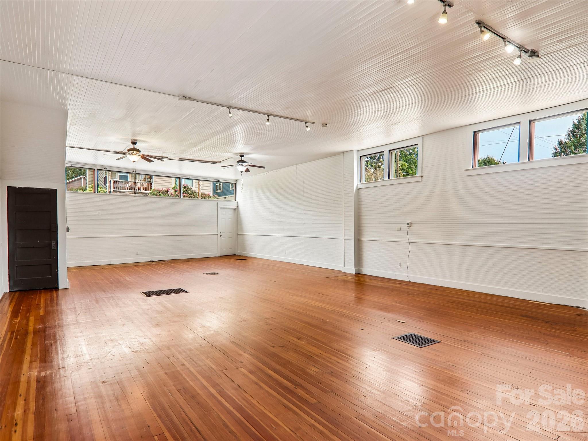 513 Fairview Road Asheville, NC 28803 - Photo 29 of 46 Gallery Image 29