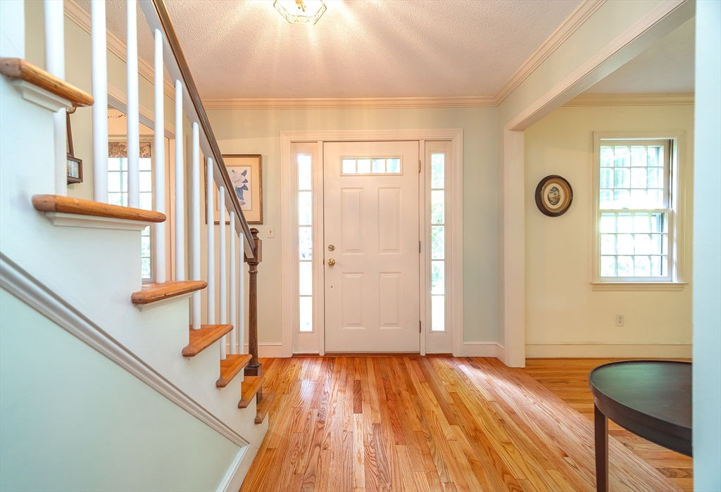 84 Greenwich Road East Longmeadow, MA 01028 - Photo 2 of 37