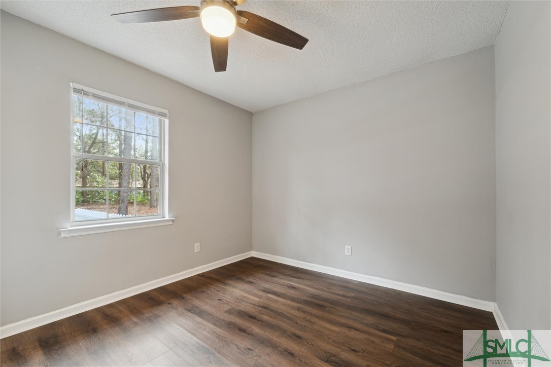 235 Davis Street Allenhurst, GA 31313 - Photo 9 of 13 Gallery Image 9