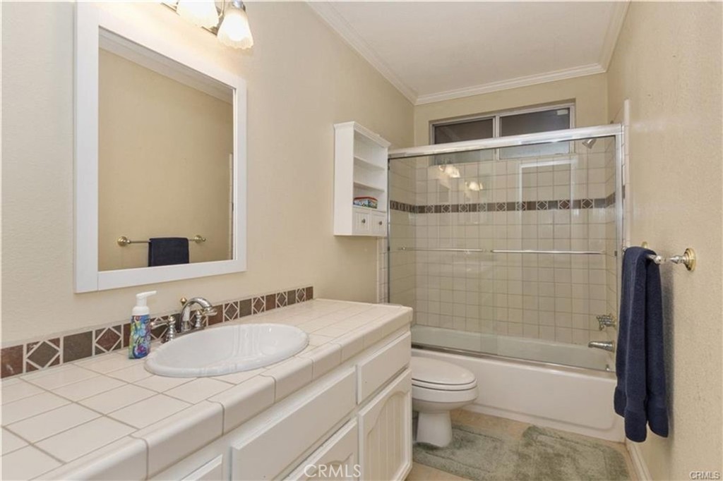 27875 Rainbow Drive Lake Arrowhead, CA 92352 - Photo 11 of 20