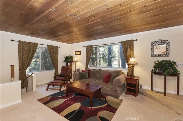 $2,500 | 27875 Rainbow Drive, Lake Arrowhead, CA 92352