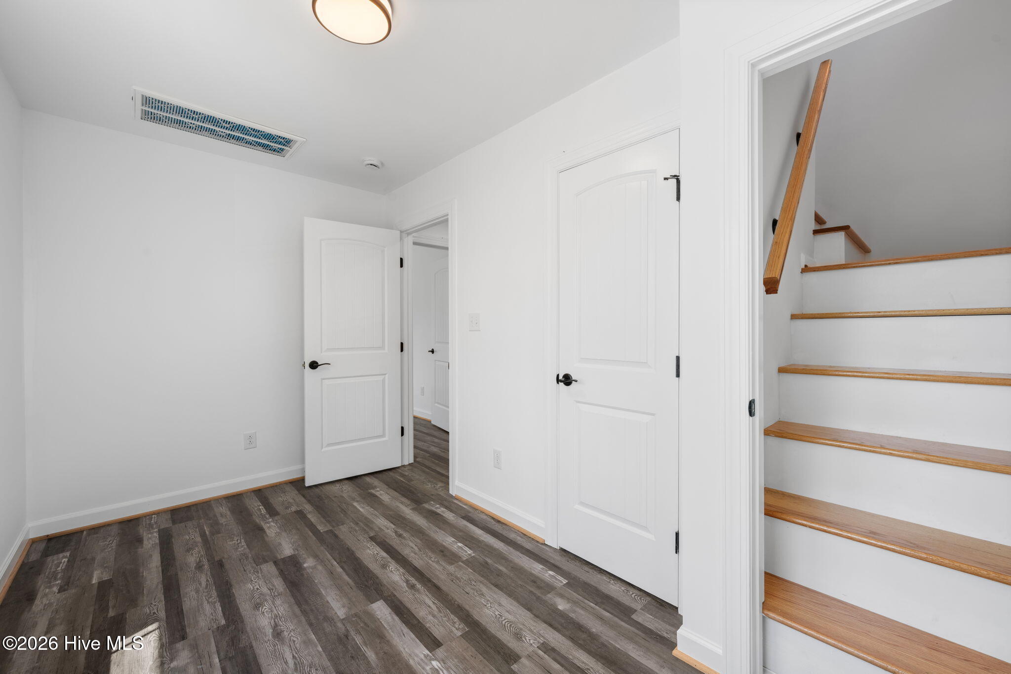 1514 Rhem Avenue New Bern, NC 28560 - Photo 24 of 41 21-web-or-mls-DSC_0075